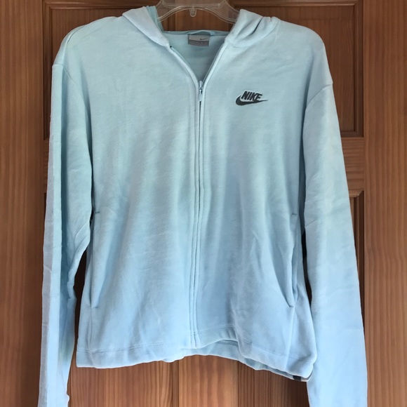 Nike Tops - Nike sweatshirt
